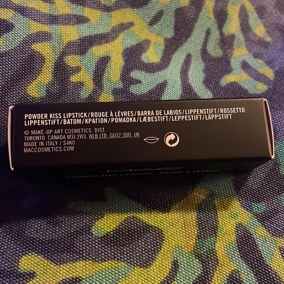 🆕 MAC Cosmetics Powder Kiss Lipstick in Devoted to Chili - Picture 5 of 5